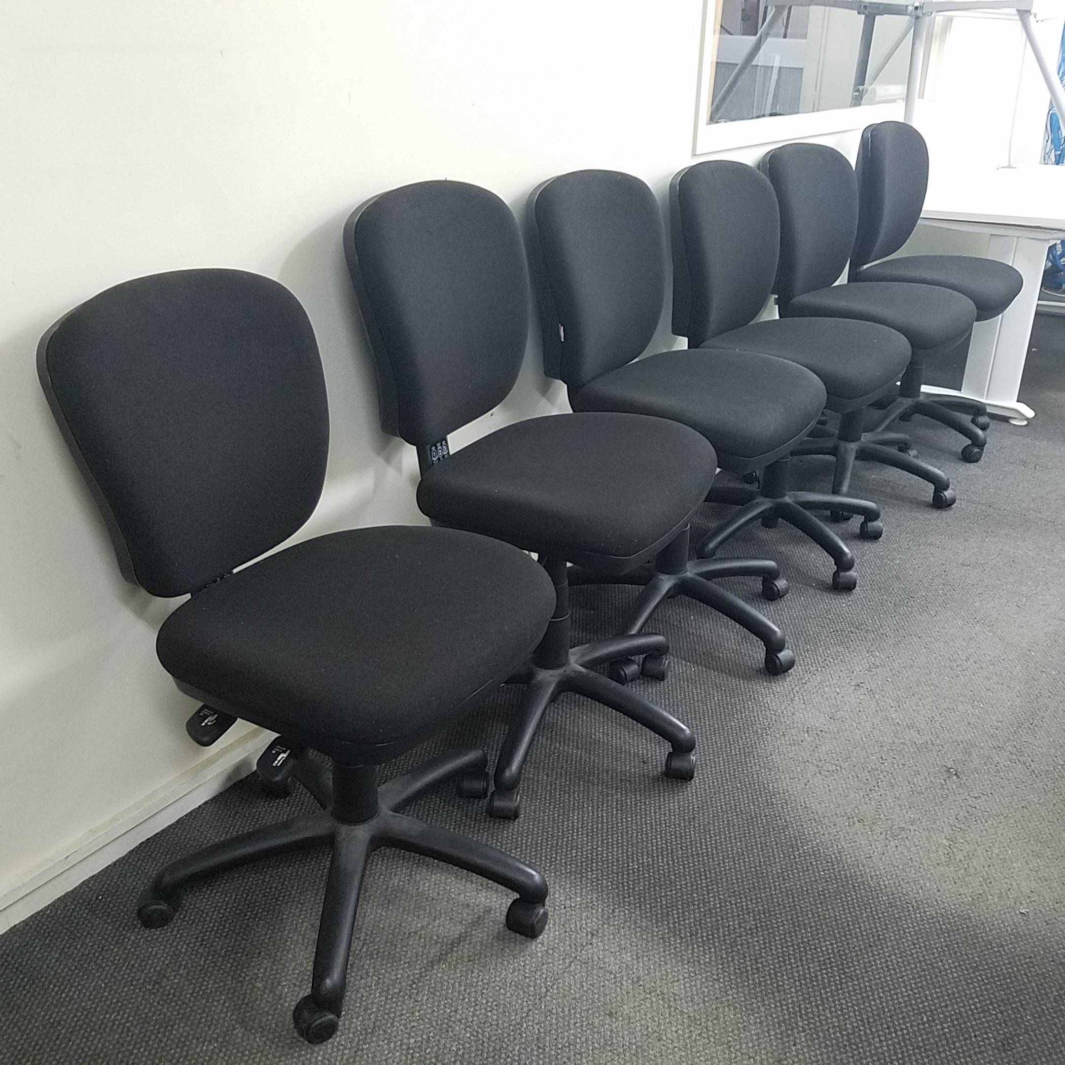 Black Office Chair X 1